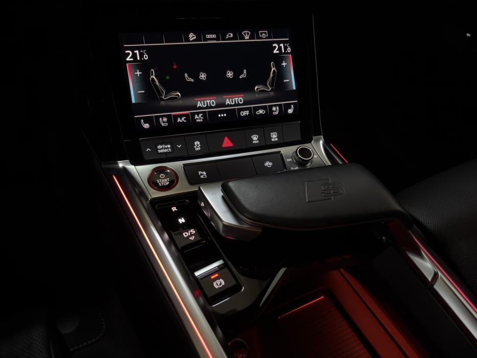 AUDI e-tron 2023