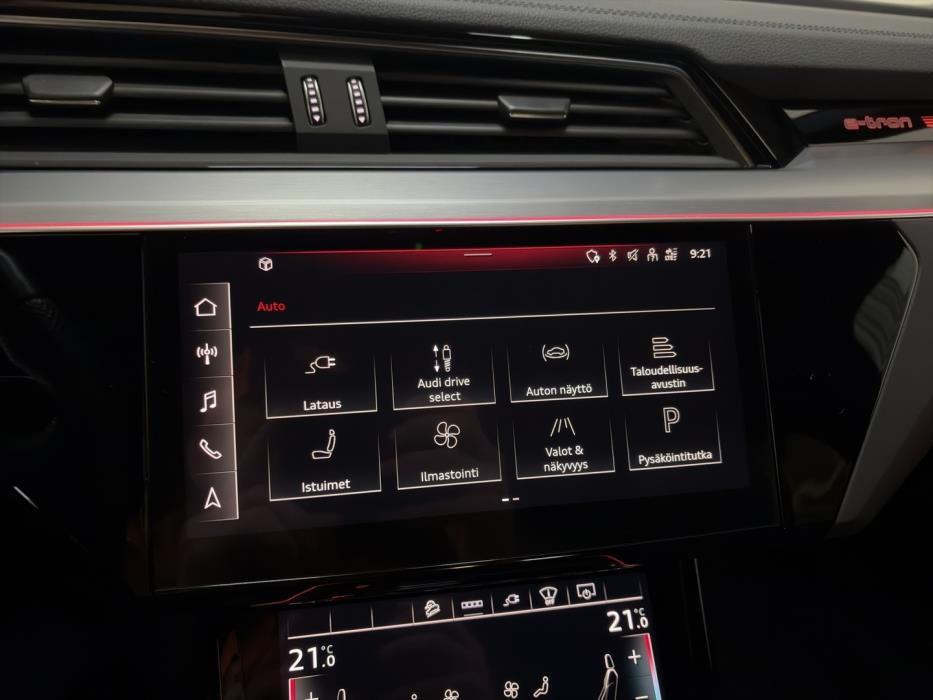 AUDI e-tron 2023