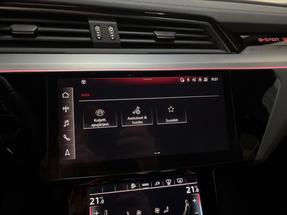 AUDI e-tron 2023