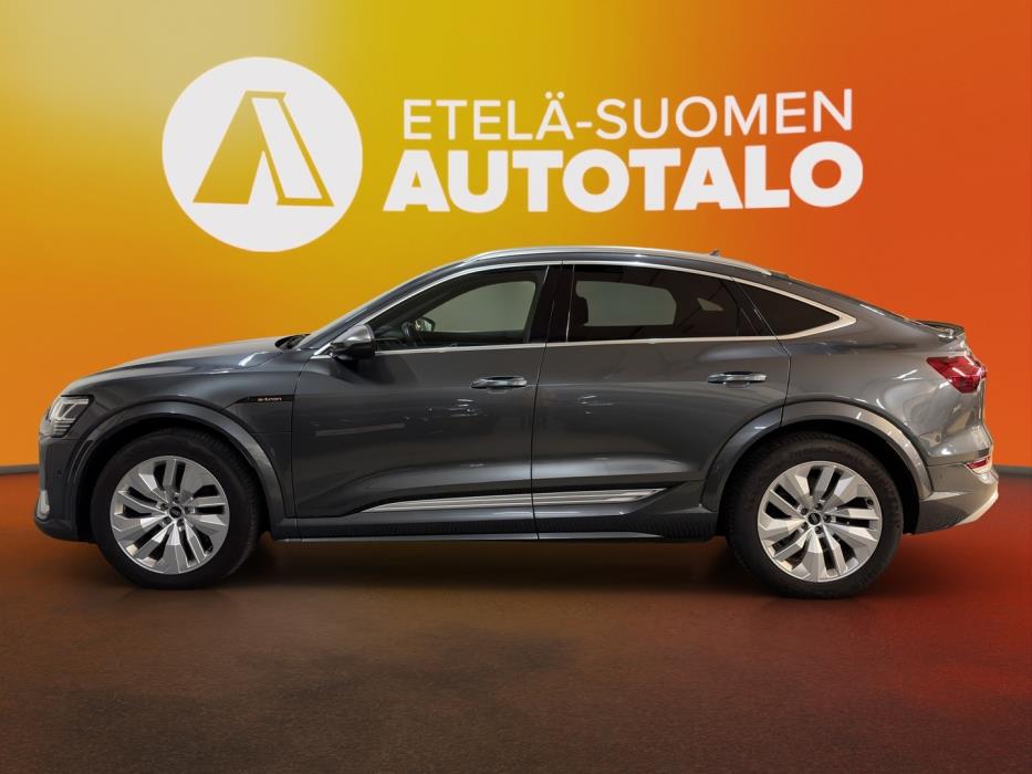 AUDI e-tron 2023