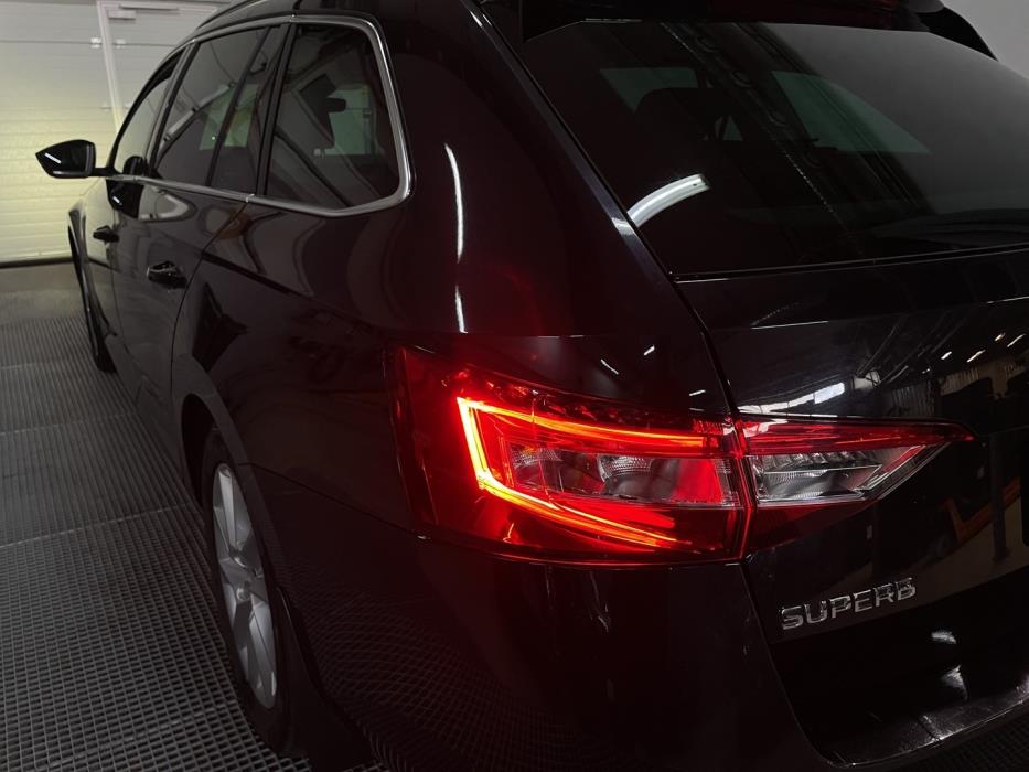 SKODA Superb 2023