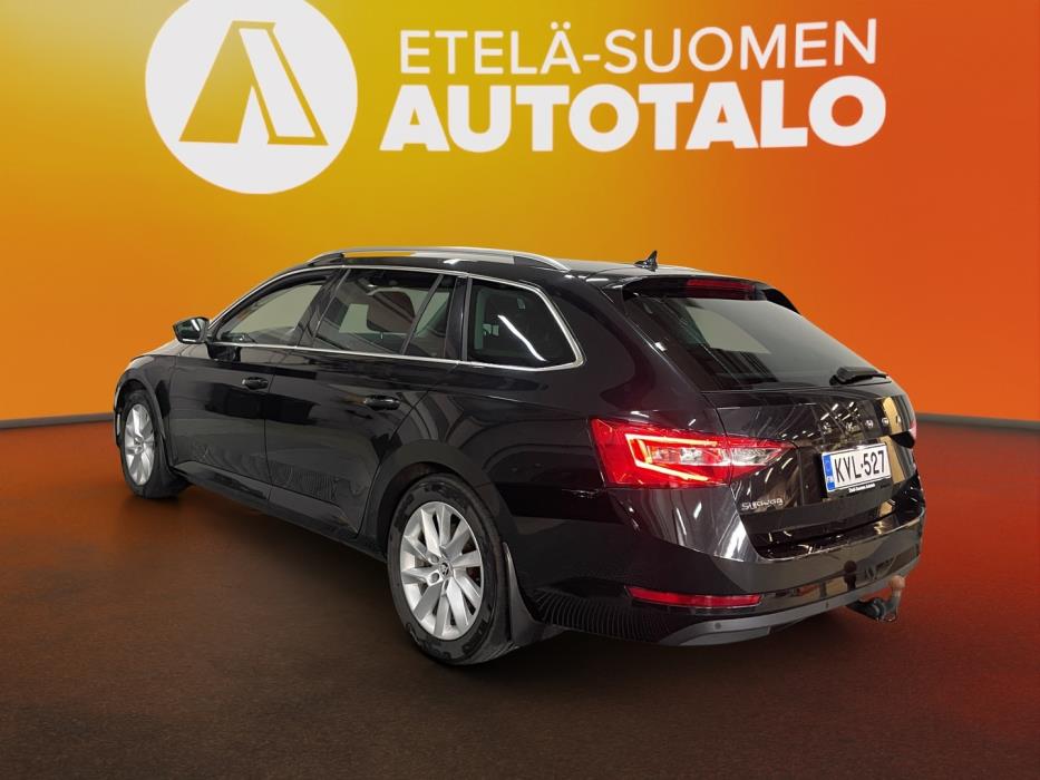 SKODA Superb 2023
