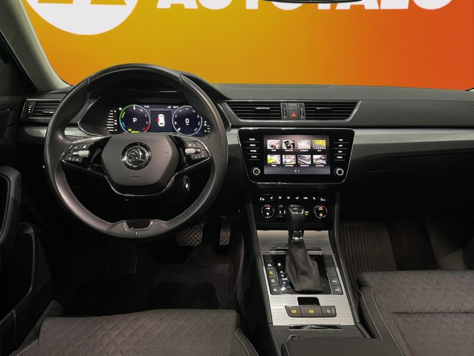 SKODA Superb 2023