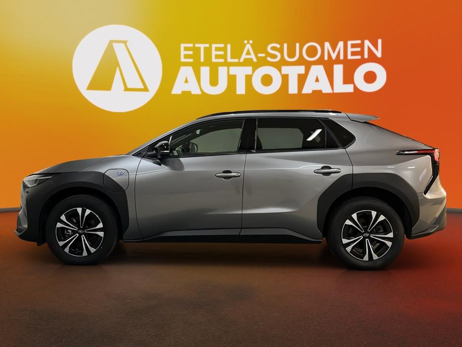 SUBARU Solterra 2023