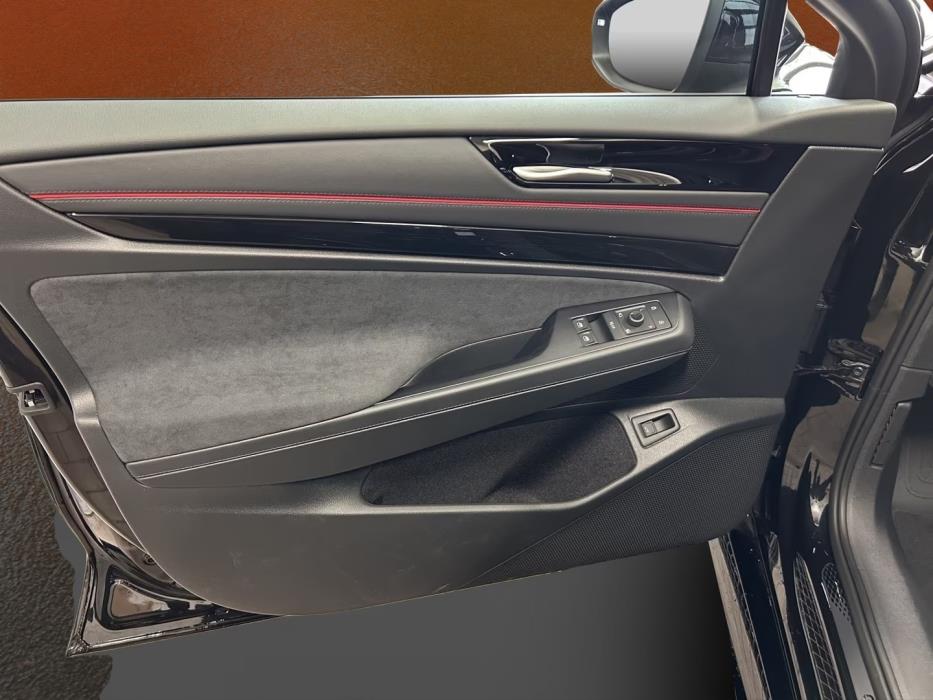 VOLKSWAGEN ID.7 2025