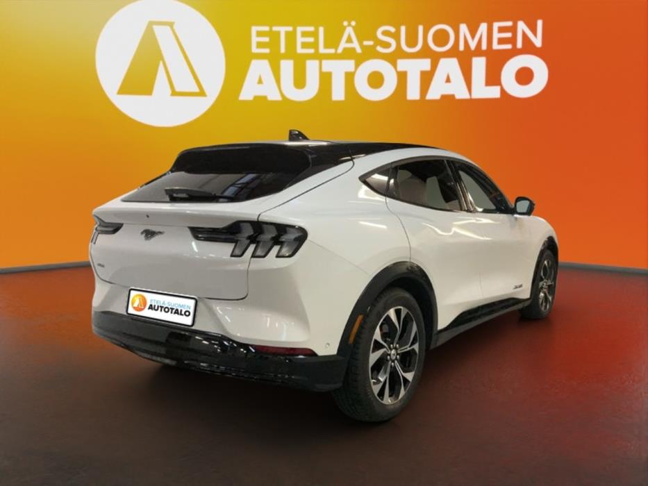 FORD Mustang Mach-E 2022