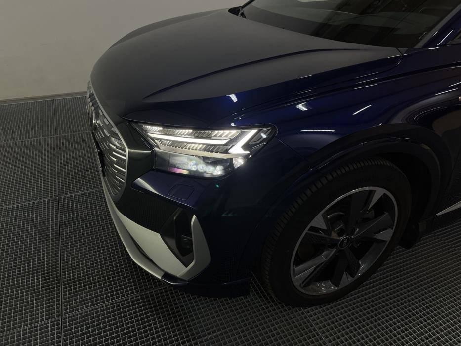 AUDI Q4 e-tron 2022