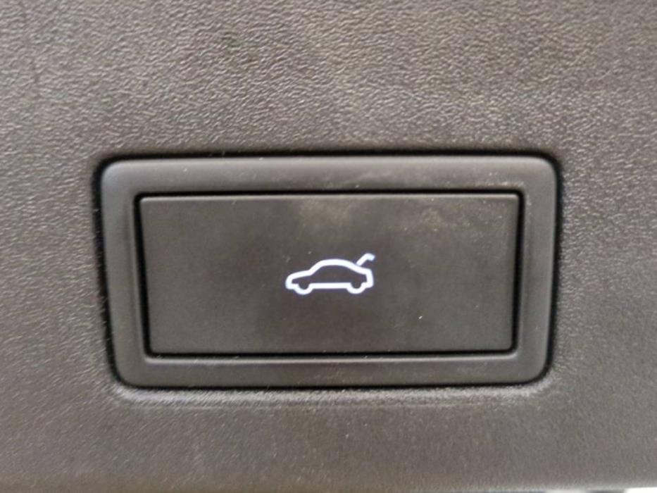 VOLKSWAGEN ID.4 2025