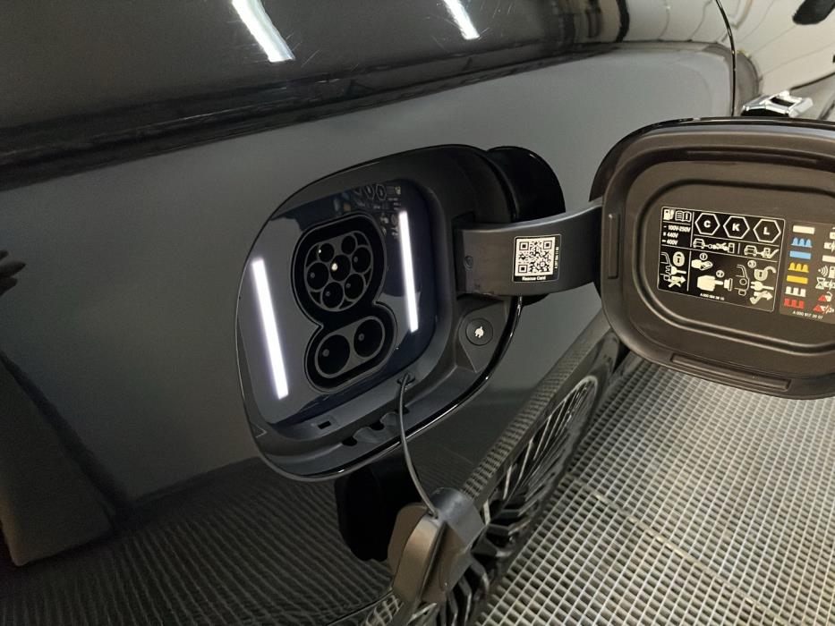 MERCEDES-BENZ EQS 2023