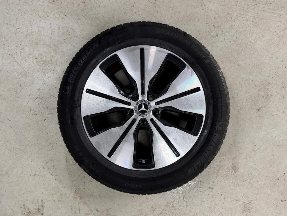 MERCEDES-BENZ EQC 2023