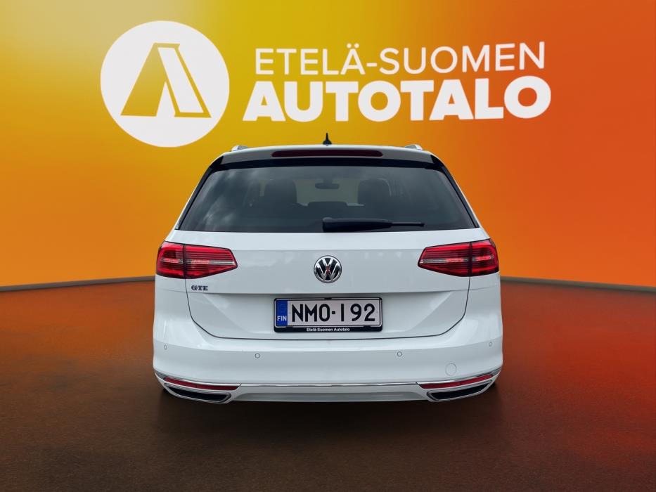 VOLKSWAGEN Passat 2018