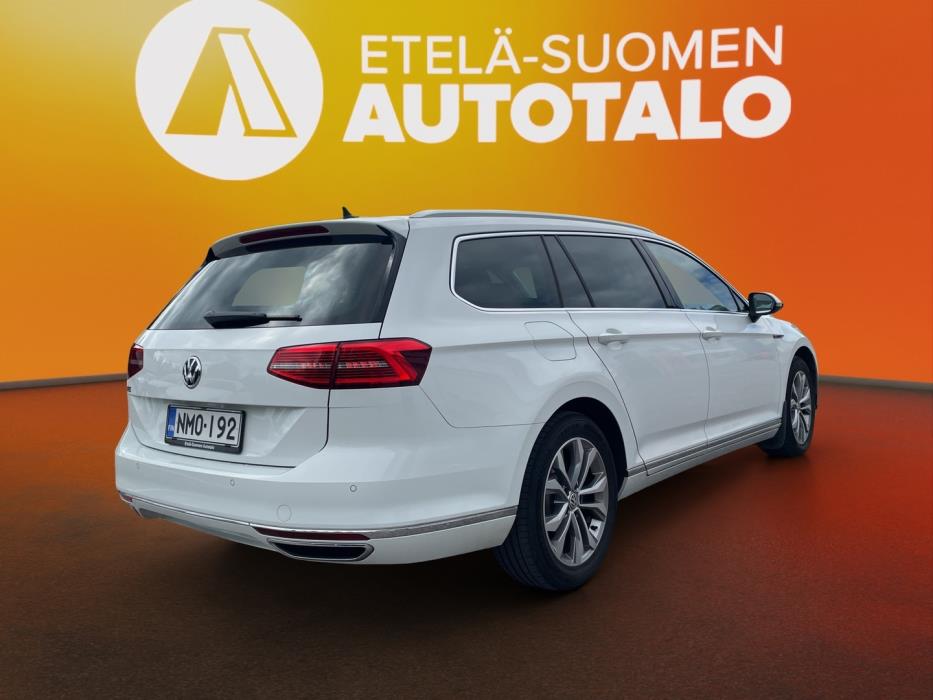 VOLKSWAGEN Passat 2018