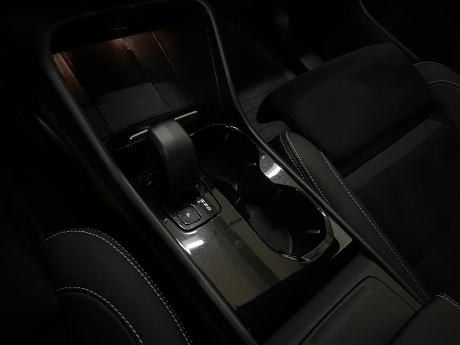VOLVO C40 2023