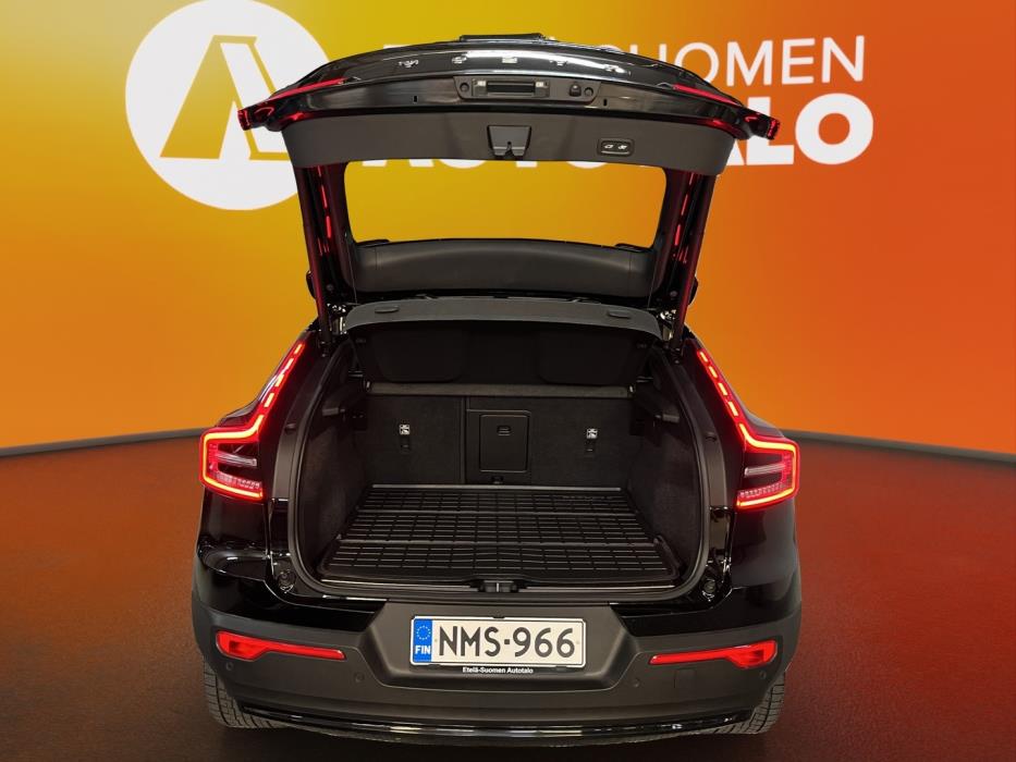VOLVO C40 2023