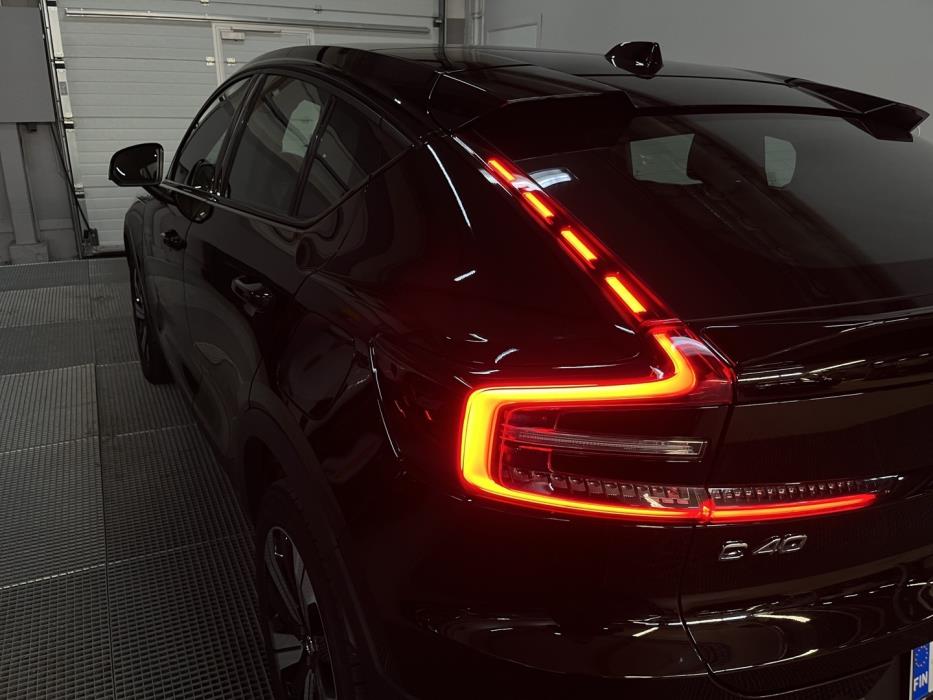 VOLVO C40 2023