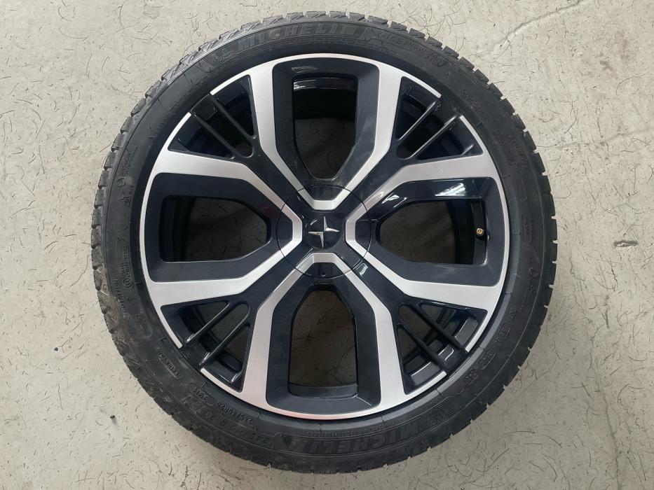 POLESTAR 2 2023