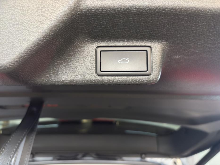 VOLKSWAGEN ID. Buzz 2023