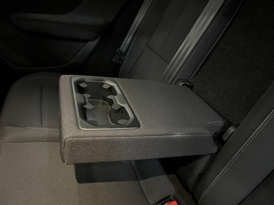 VOLVO C40 2023