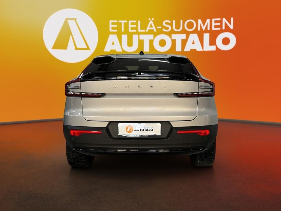 VOLVO C40 2023