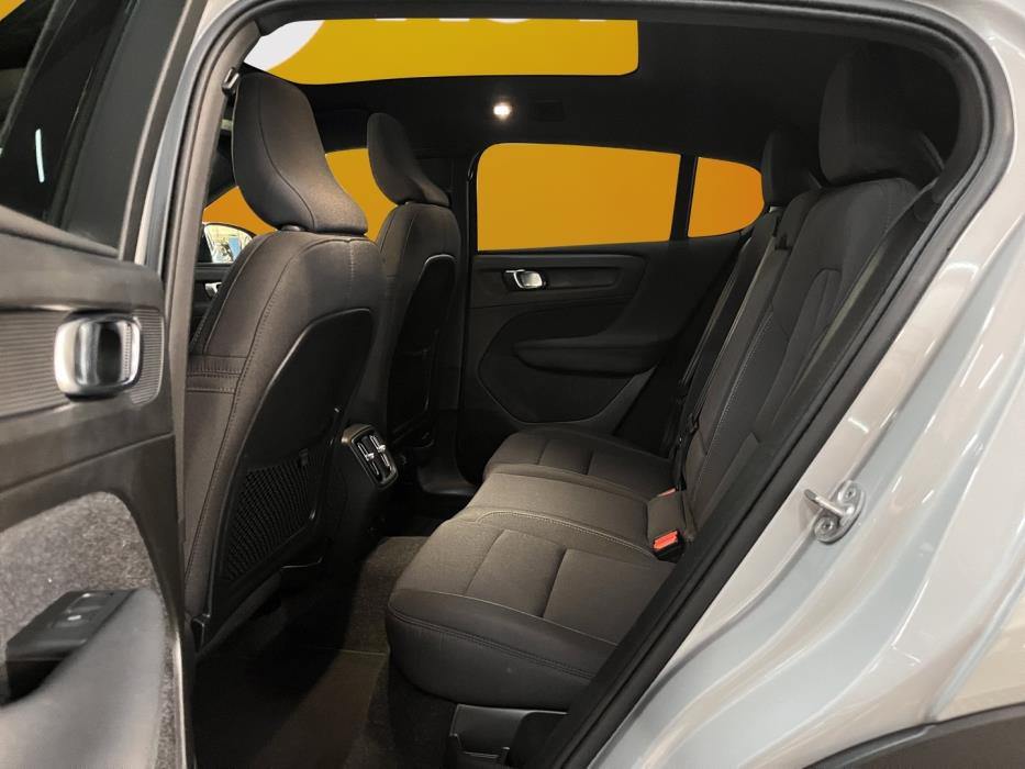 VOLVO C40 2023