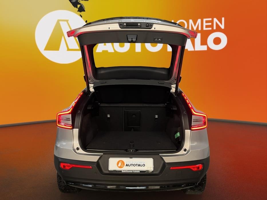 VOLVO C40 2023