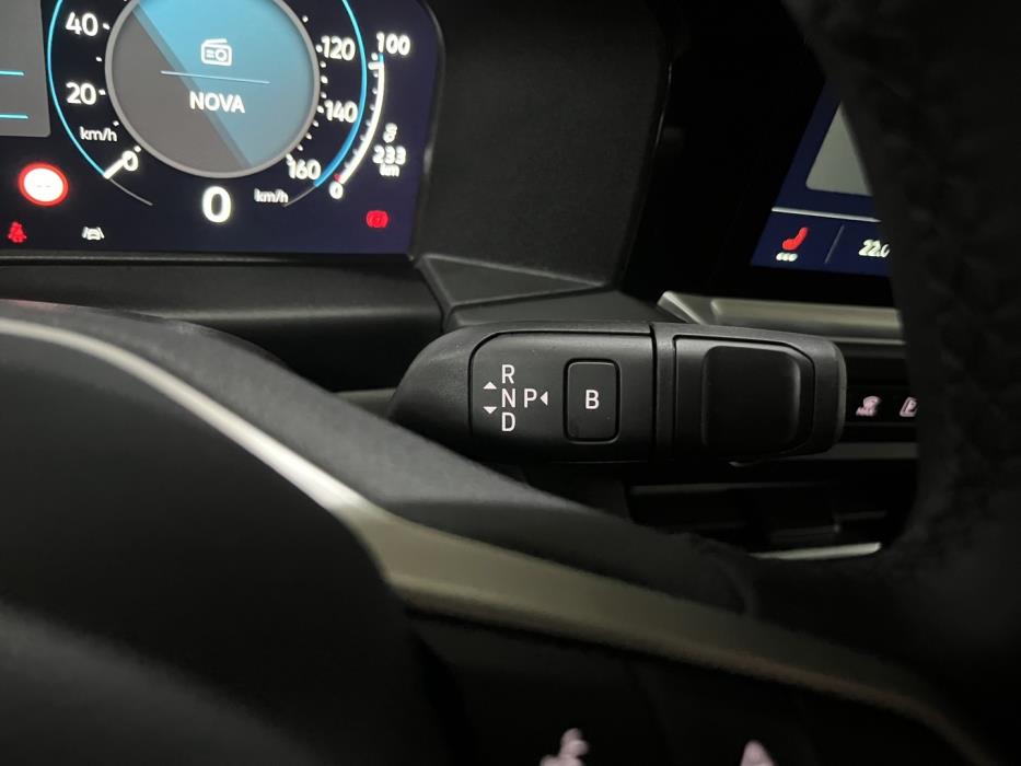 VOLKSWAGEN Caravelle 2026