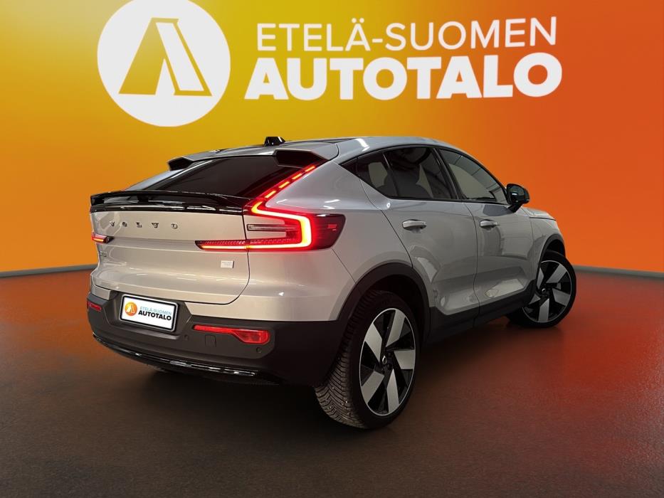 VOLVO C40 2023