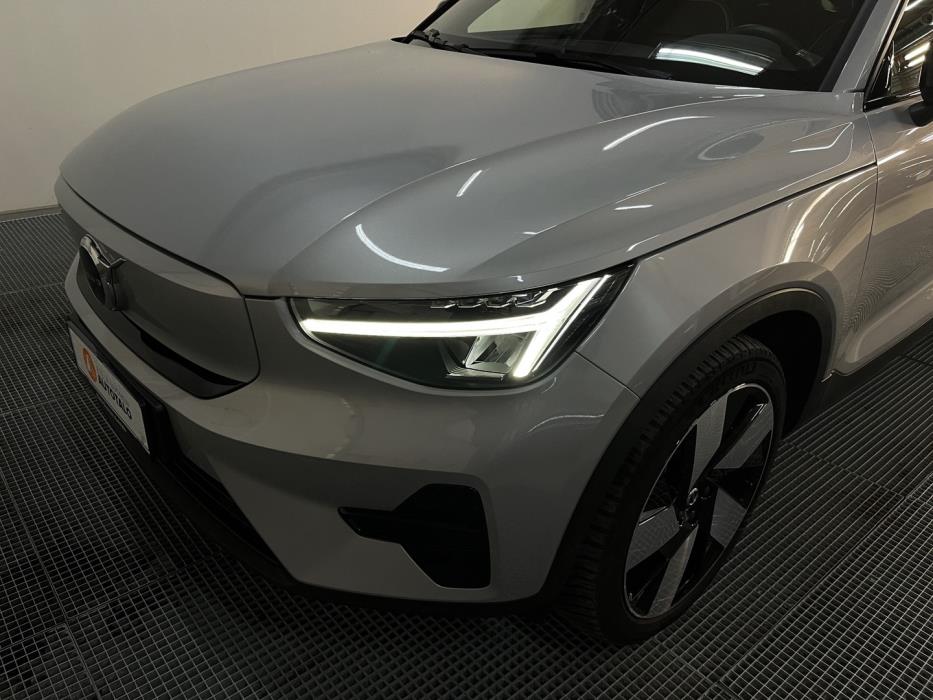 VOLVO C40 2023