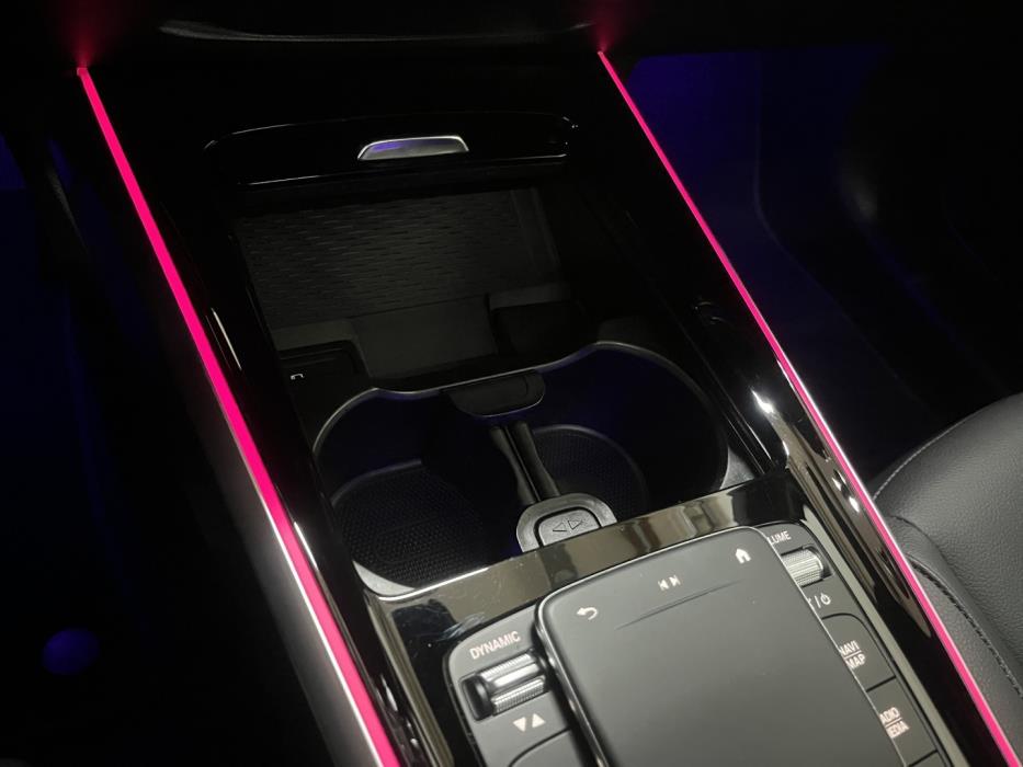 MERCEDES-BENZ EQB 2023