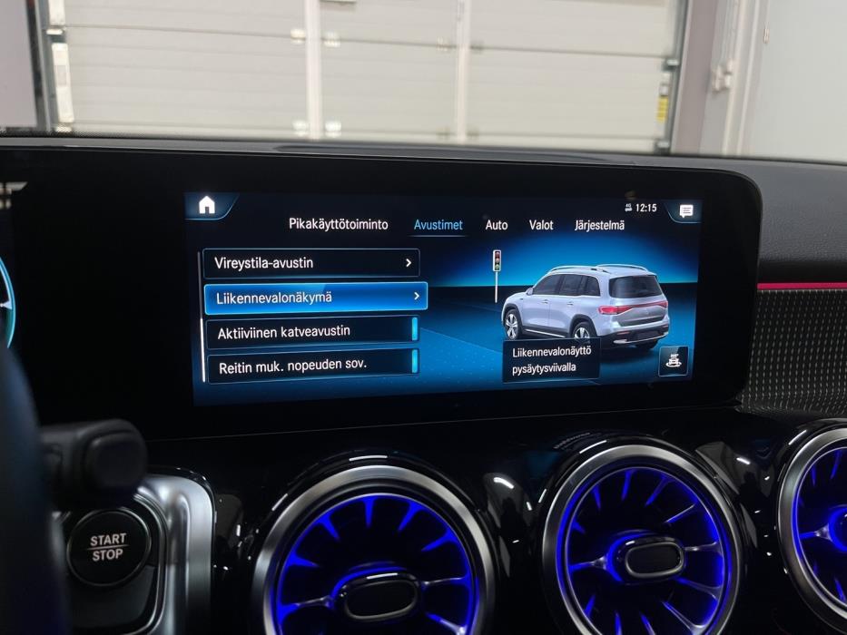 MERCEDES-BENZ EQB 2023