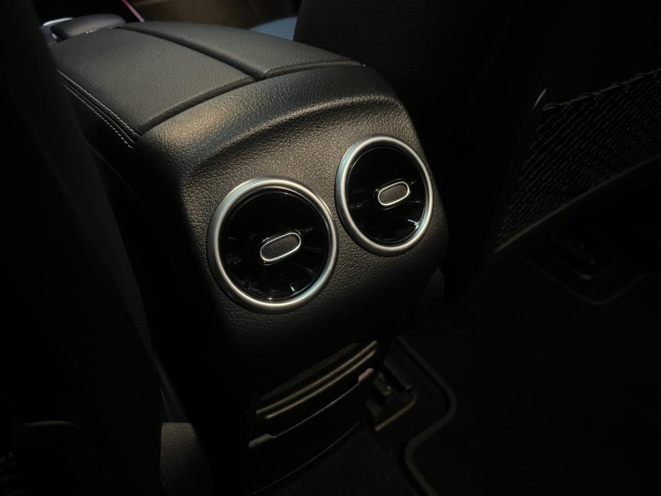 MERCEDES-BENZ EQB 2023