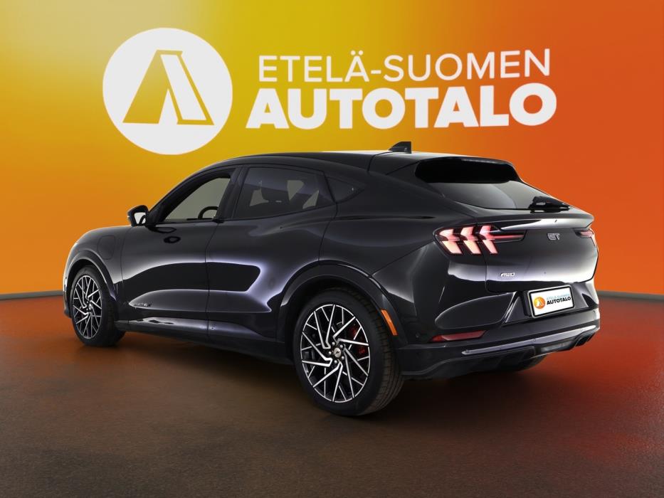 FORD Mustang Mach-E 2022