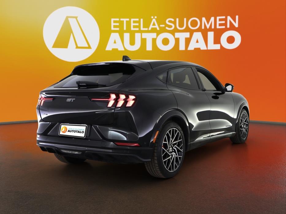 FORD Mustang Mach-E 2022