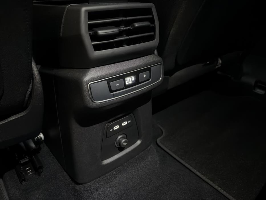 AUDI Q4 e-tron 2023