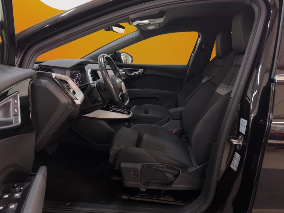 AUDI Q4 e-tron 2023