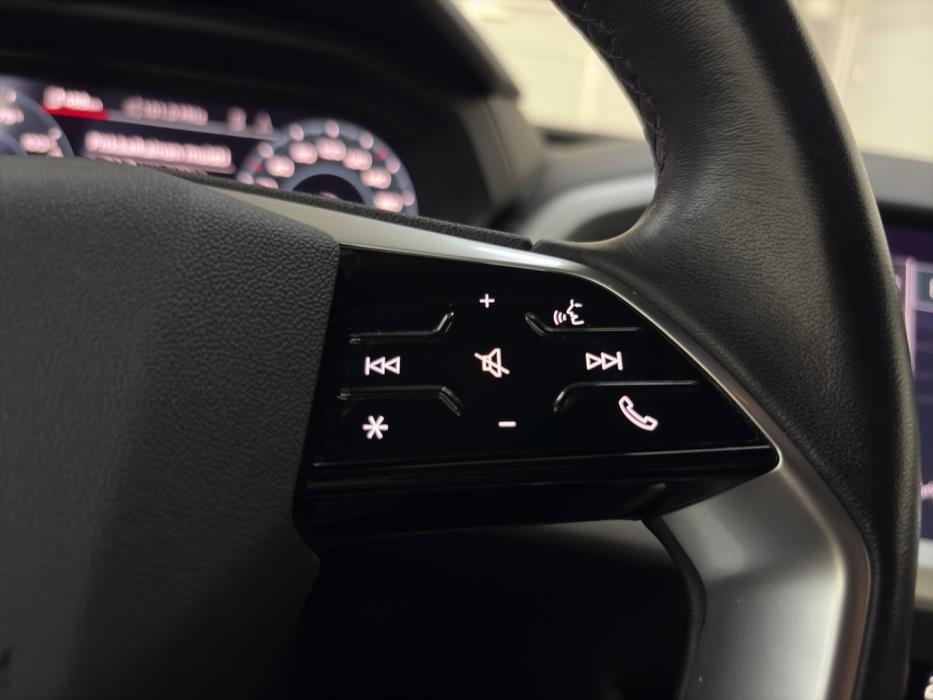 AUDI Q4 e-tron 2023