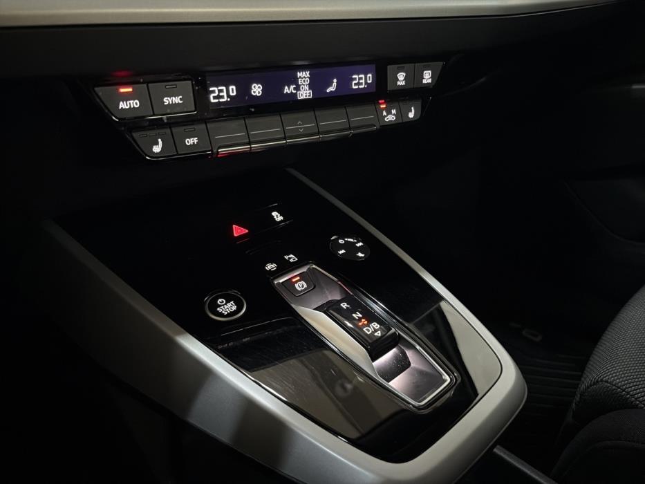 AUDI Q4 e-tron 2023