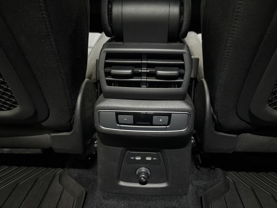 AUDI Q4 e-tron 2023