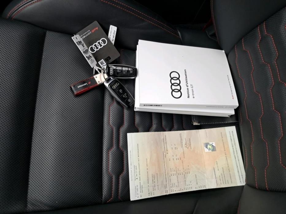 AUDI E-TRON GT RS 2024