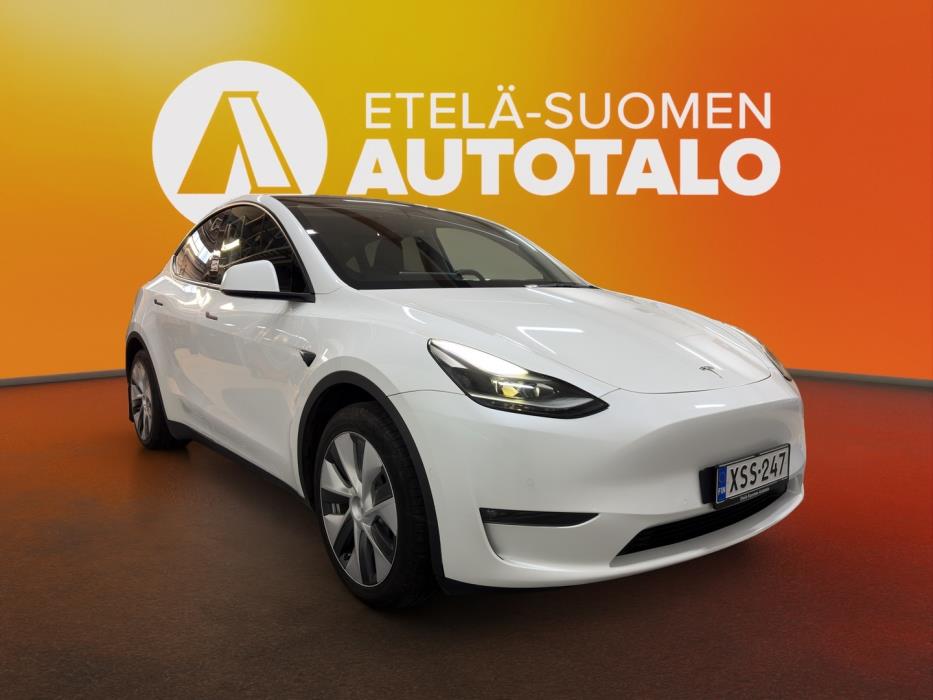 TESLA Model Y 2022
