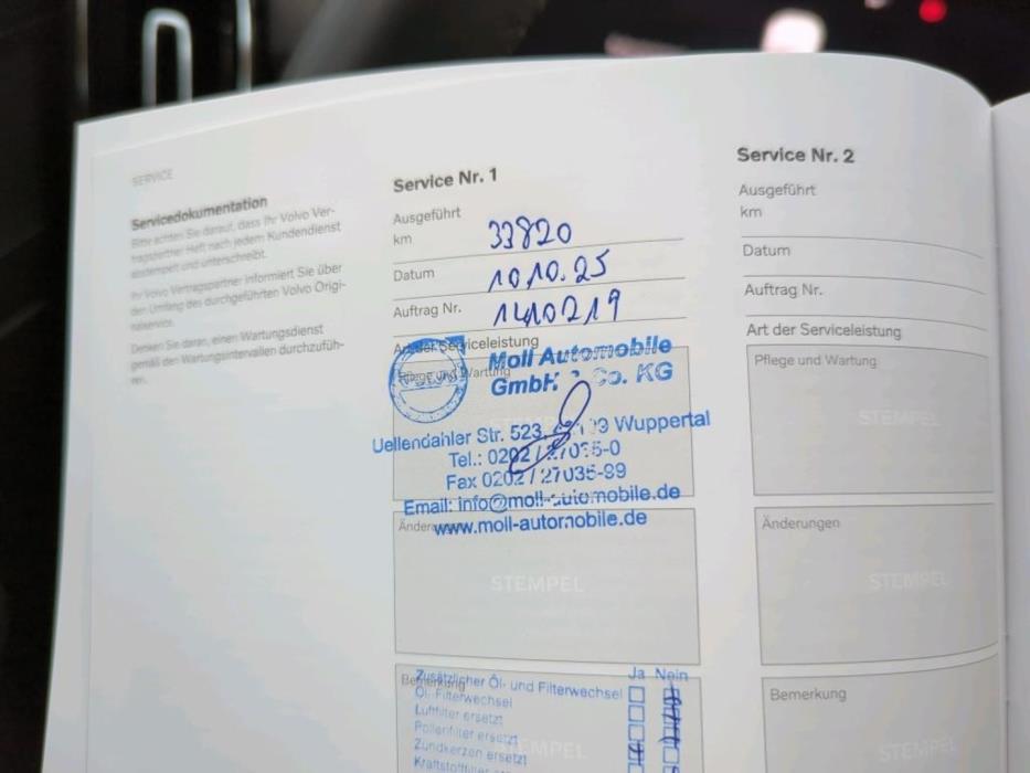 VOLVO XC40 2024