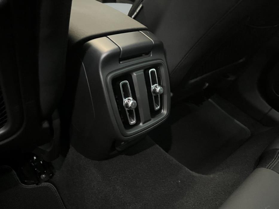 POLESTAR 2 2024