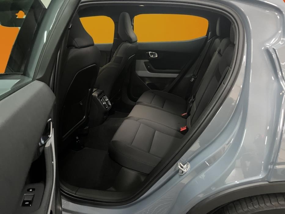 POLESTAR 2 2024