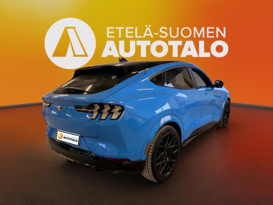 FORD Mustang Mach-E 2022