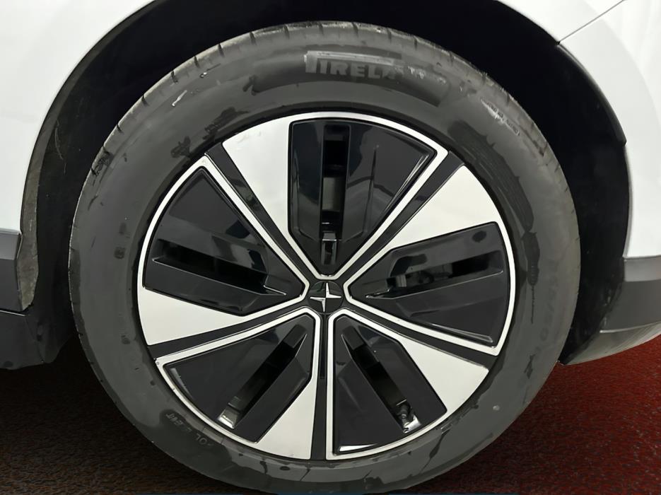 POLESTAR 4 2025