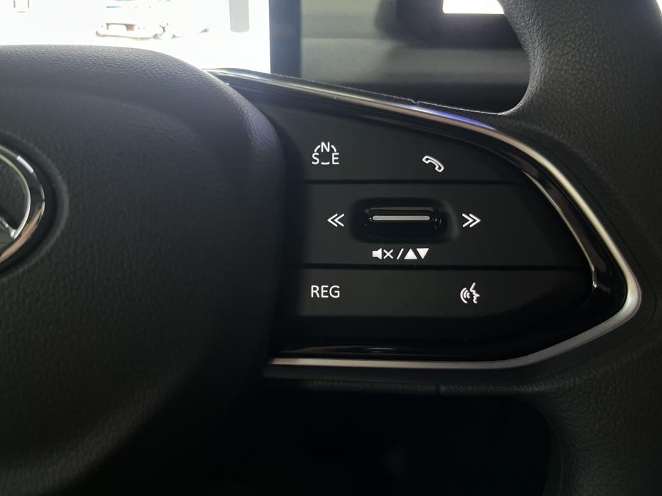 MAXUS e-Deliver 5 2025