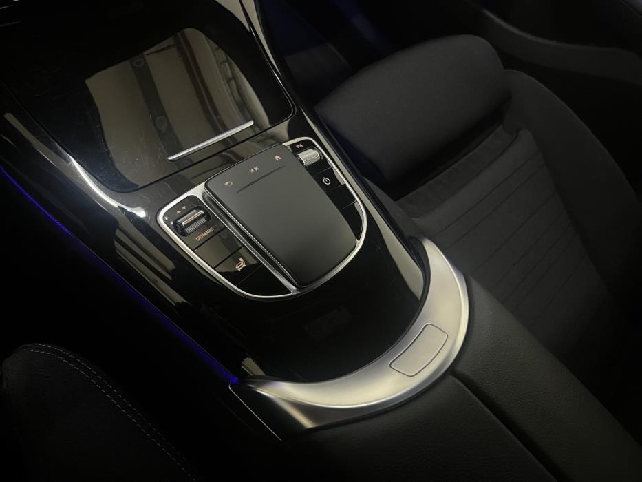 MERCEDES-BENZ EQC 2023