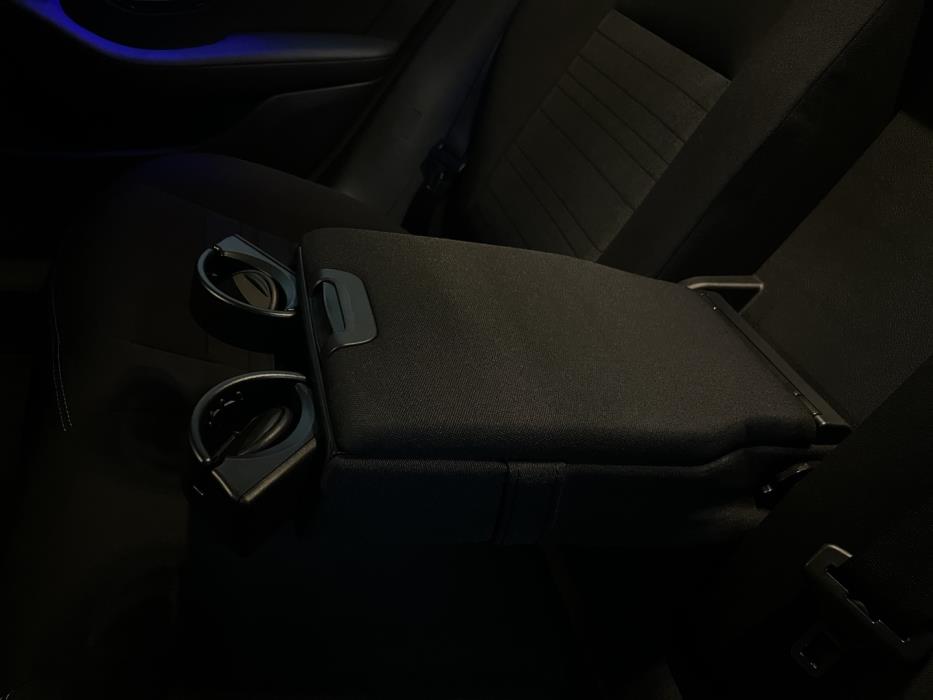 MERCEDES-BENZ EQC 2023