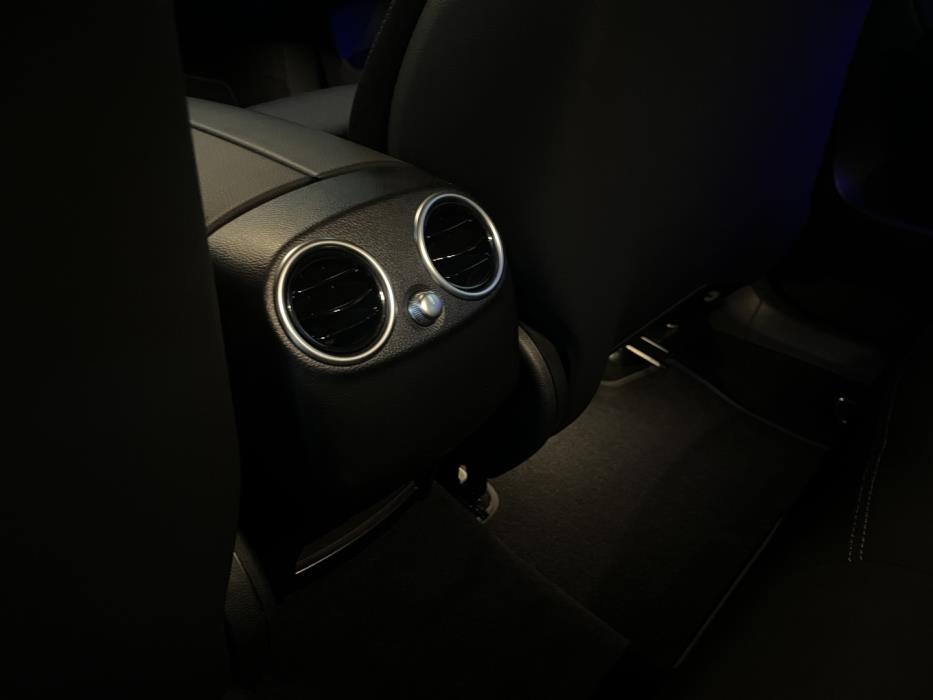 MERCEDES-BENZ EQC 2023