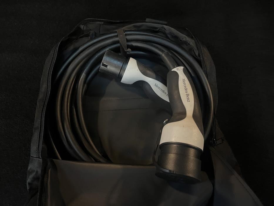 MERCEDES-BENZ EQC 2023